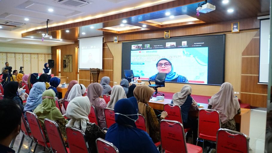 Suasana para tenaga kesehatan mengikuti Seminar Kesehatan RSUD Banyumas dalam rangka perayaan HUT RSUD Banyumas 2026 dan Hari Thalassemia Sedunia.