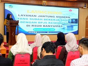 Wakil Bupati Banyumas Dwi Asih Lintarti saat memberikan sambutan dalam peluncuran Layanan Jantung RSUD Banyumas berbasis Cathlab yang bekerja sama dengan BPJS Kesehatan