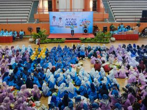Bupati Banyumas Sadewo Tri Lastiono memberikan sambutan dalam Peringatan Harganas Banyumas di GOR Satria Purwokerto.