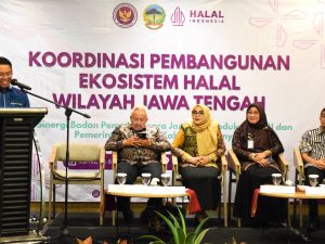 Wakil Bupati Banyumas Dwi Asih Lintarti menghadiri acara Koordinasi Pembangunan Ekosistem Halal Wilayah Jawa Tengah di Hotel Luminor Purwokerto.